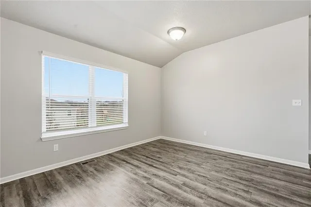 $372,500 | 21295 West 218th Street, Spring Hill, KS 66083