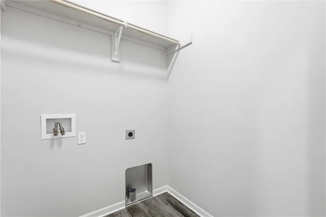 $372,500 | 21295 West 218th Street, Spring Hill, KS 66083