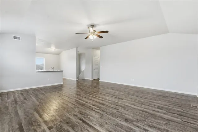 $372,500 | 21295 West 218th Street, Spring Hill, KS 66083