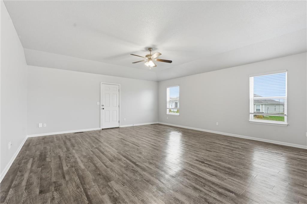 21295 West 218th Street Spring Hill, KS 66083 - Photo 7 of 30