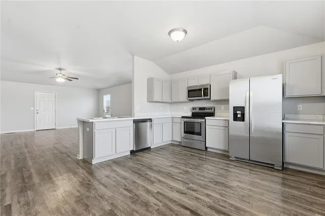 $372,500 | 21295 West 218th Street, Spring Hill, KS 66083