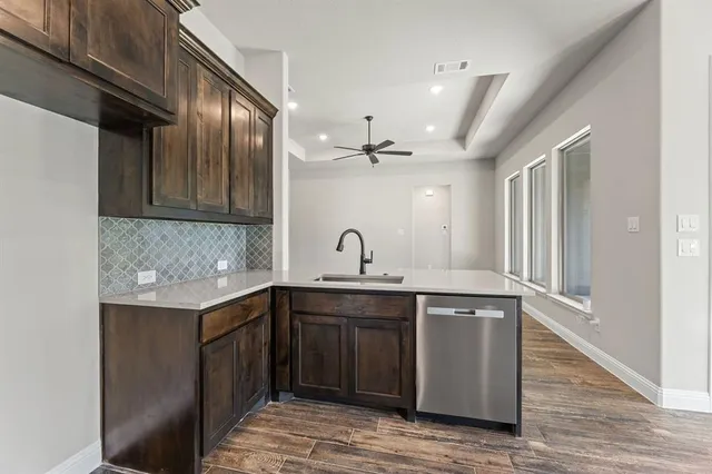 $374,900 | 2106 Briarwood Drive, Bridgeport, TX 76426