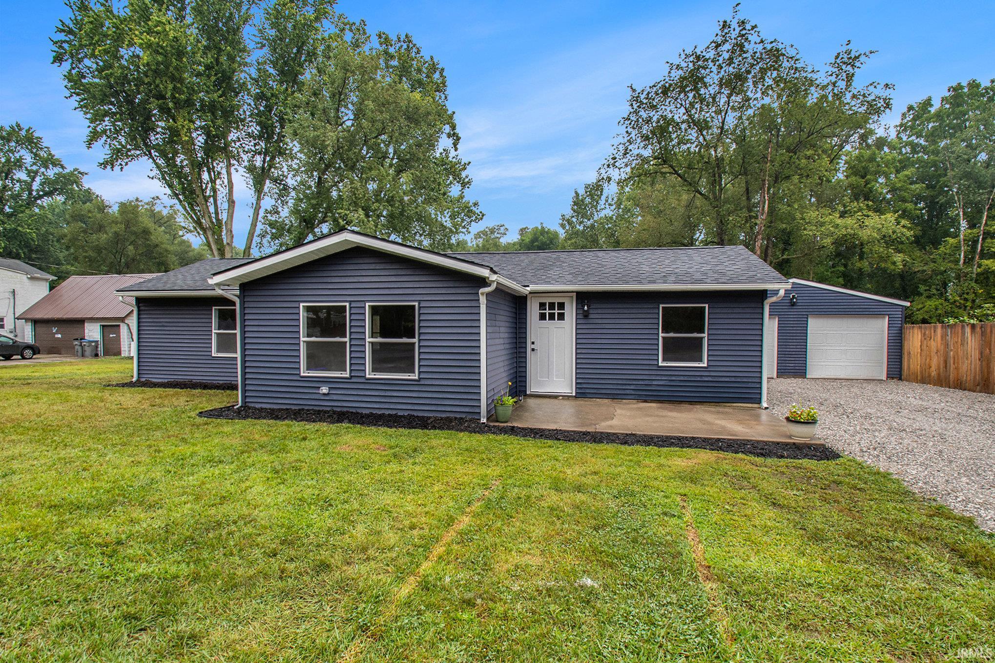 923 Georgia Road Goshen, IN 46528 - Photo 2 of 29 Gallery Image 2