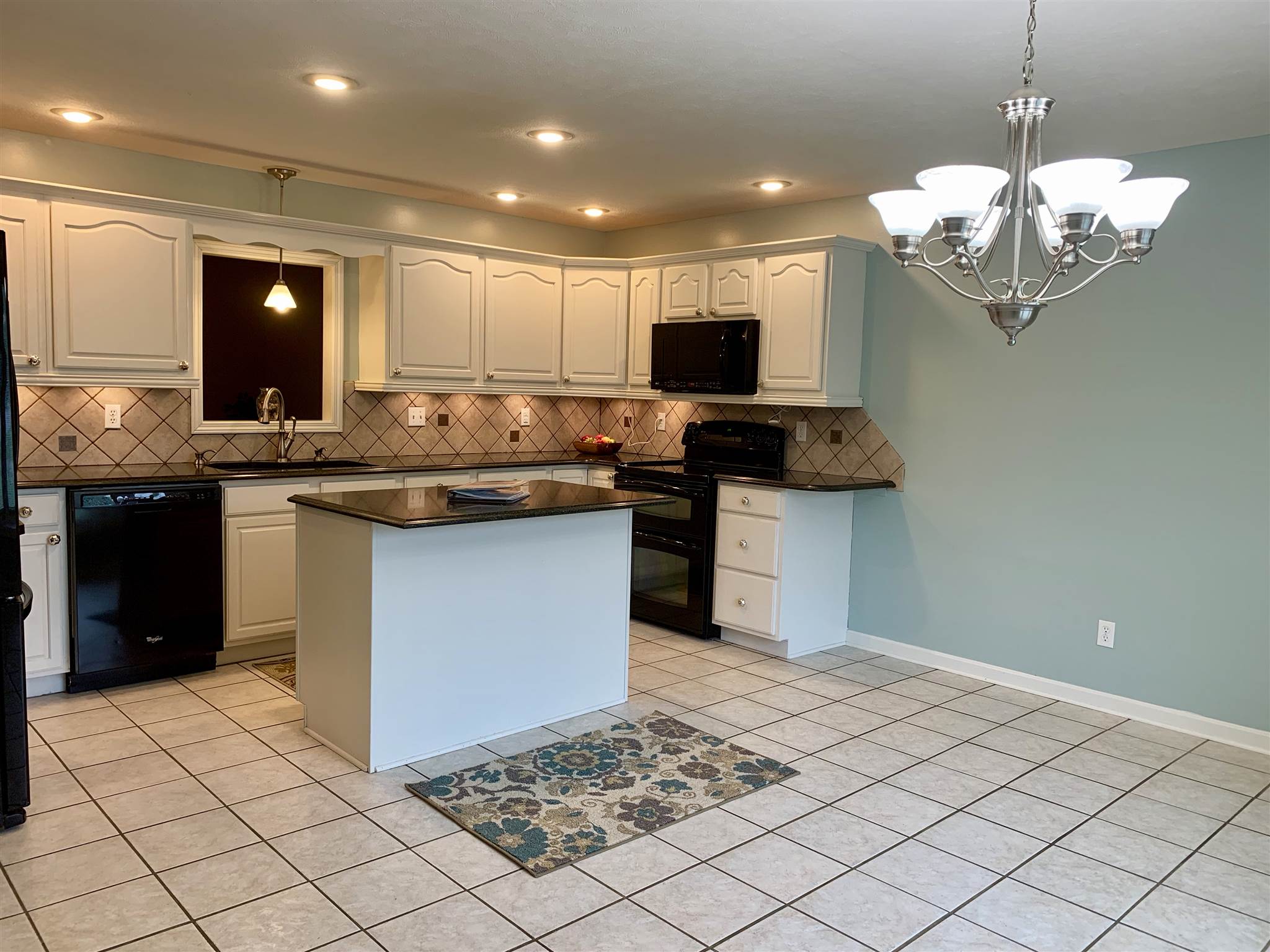 6481 Highfield Road Evansville, IN 47712 - Photo 4 of 35 Gallery Image 4