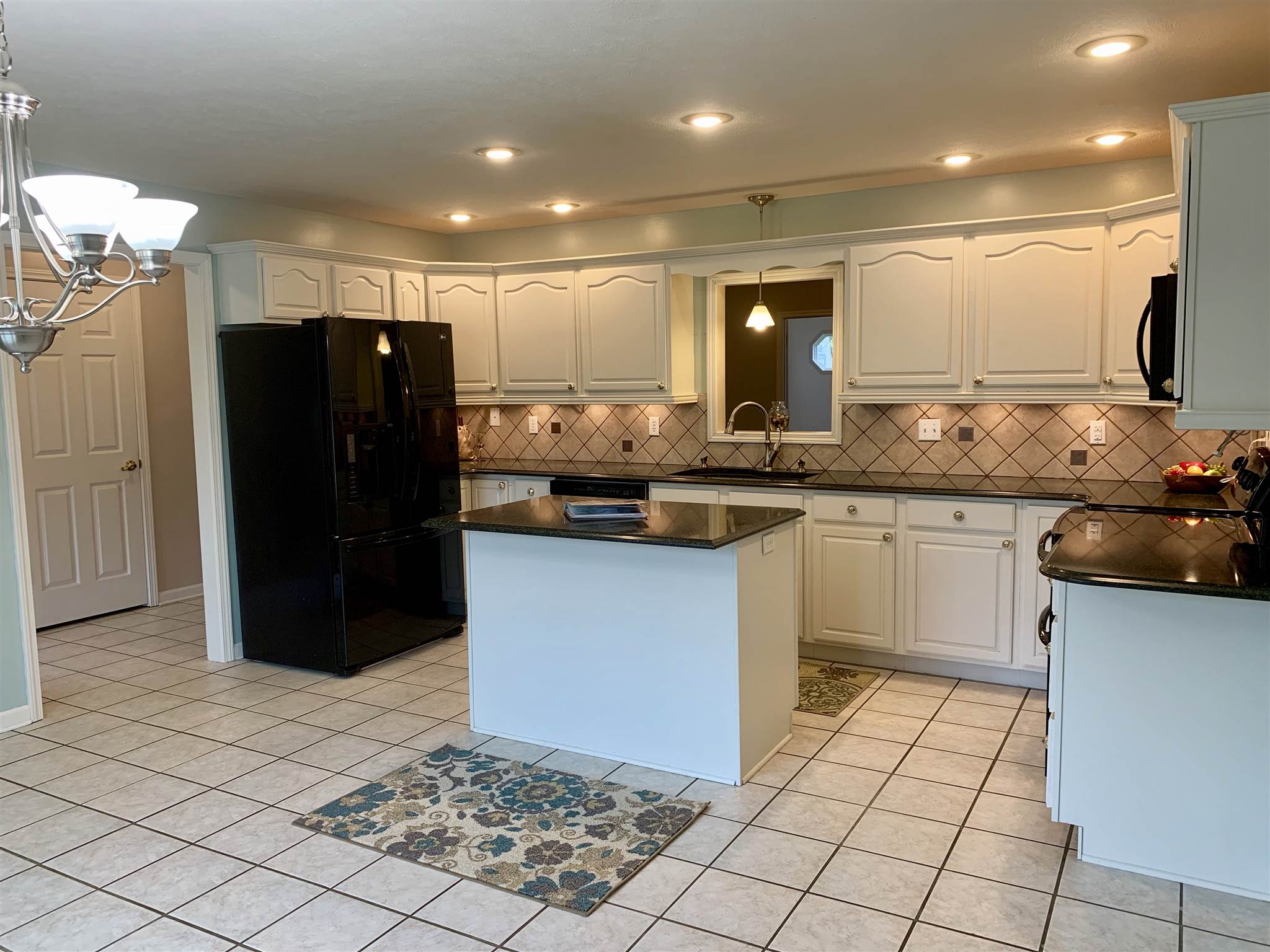 6481 Highfield Road Evansville, IN 47712 - Photo 5 of 35 Gallery Image 5