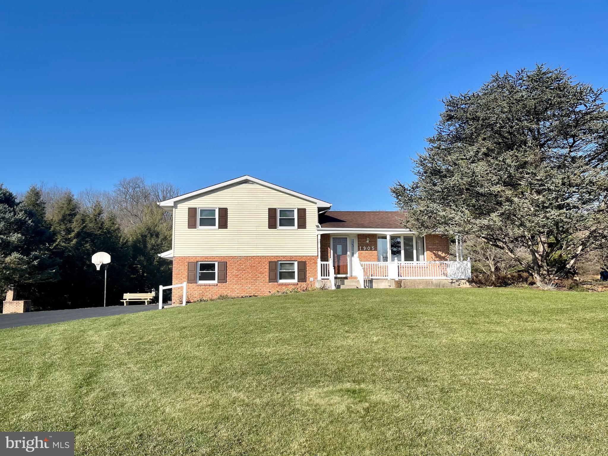1905 Weavertown Road Lebanon, PA 17046 - Photo 2 of 51 Gallery Image 2
