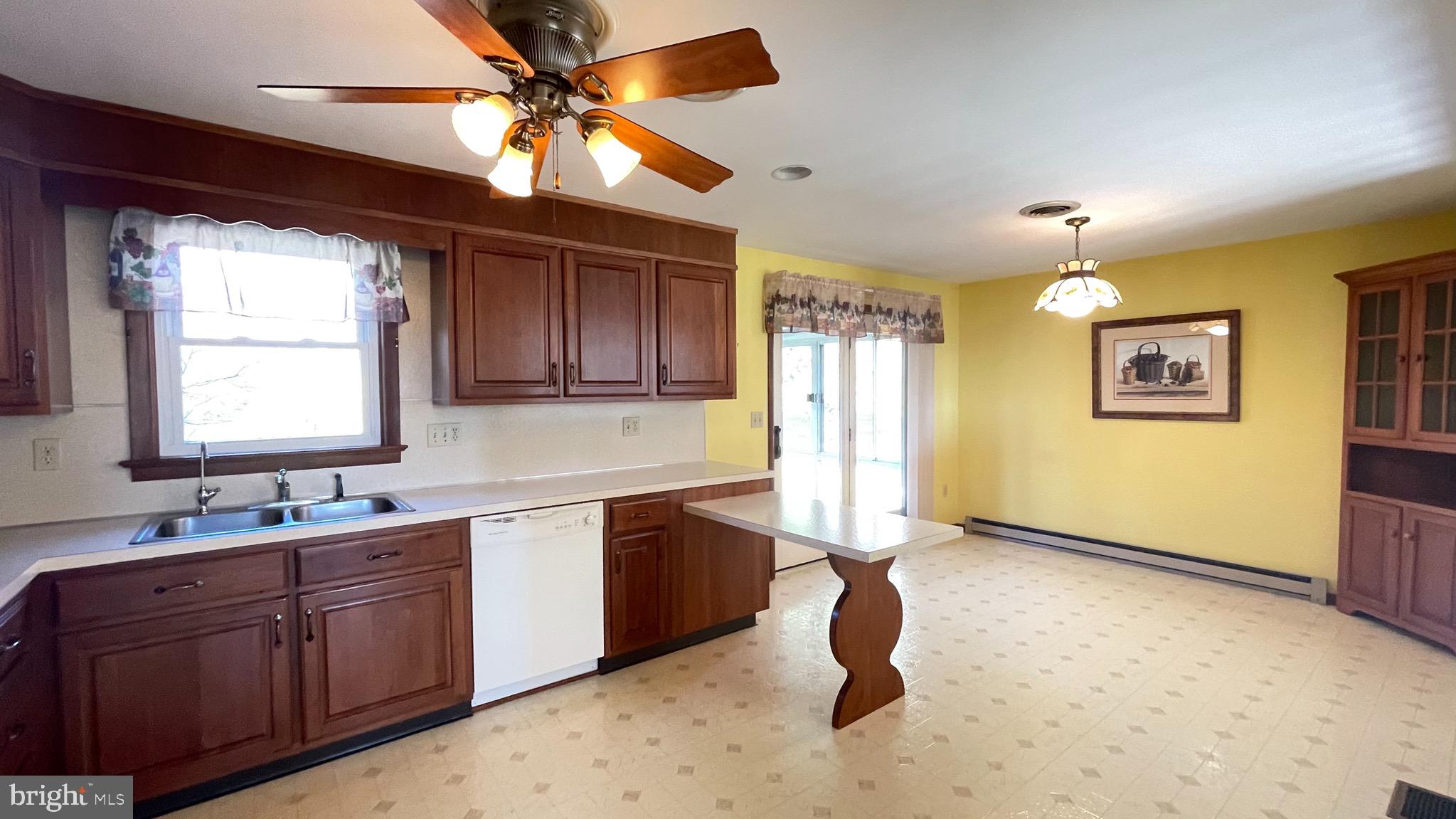 1905 Weavertown Road Lebanon, PA 17046 - Photo 17 of 51 Gallery Image 17