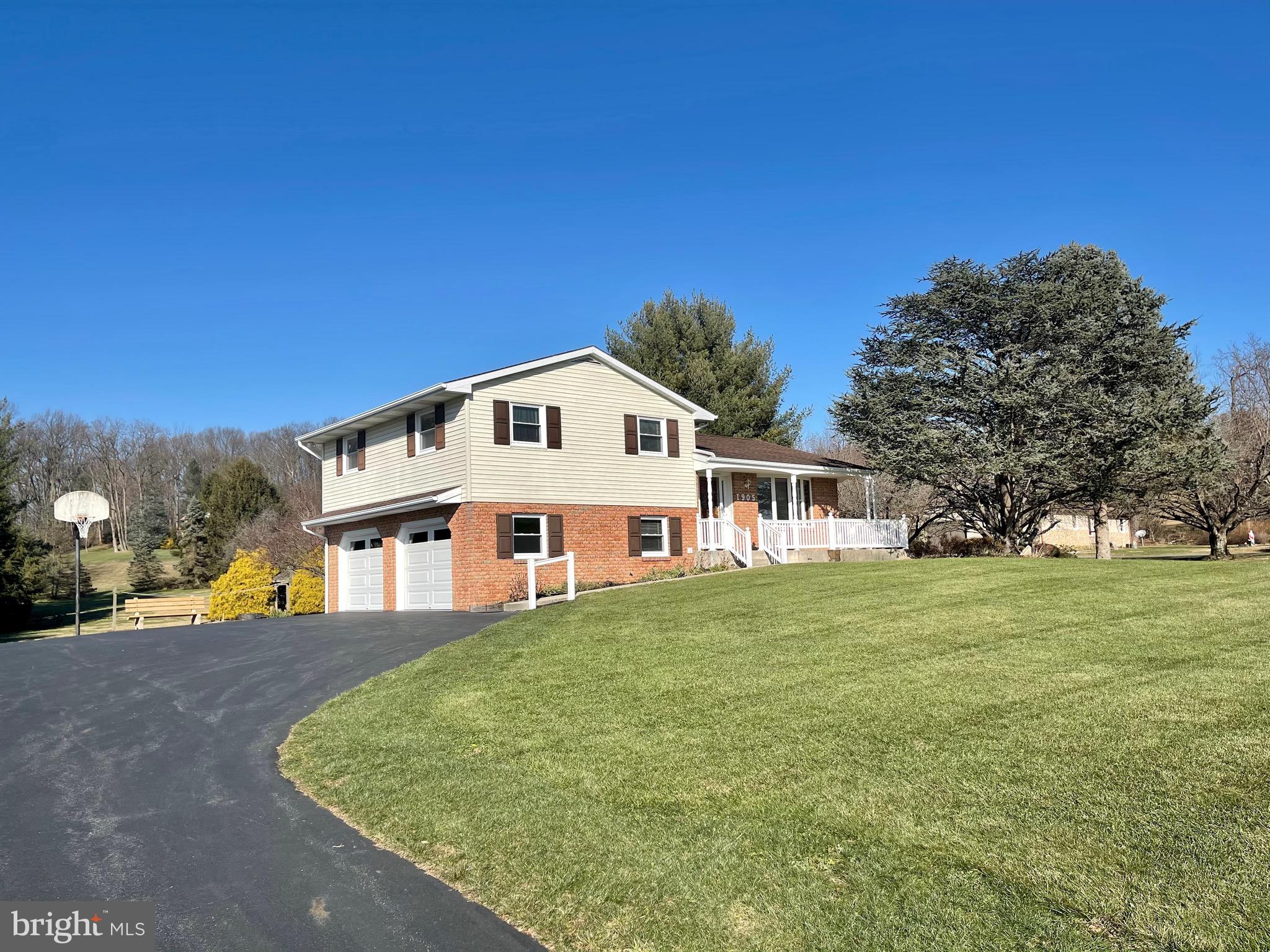 1905 Weavertown Road Lebanon, PA 17046 - Photo 3 of 51 Gallery Image 3
