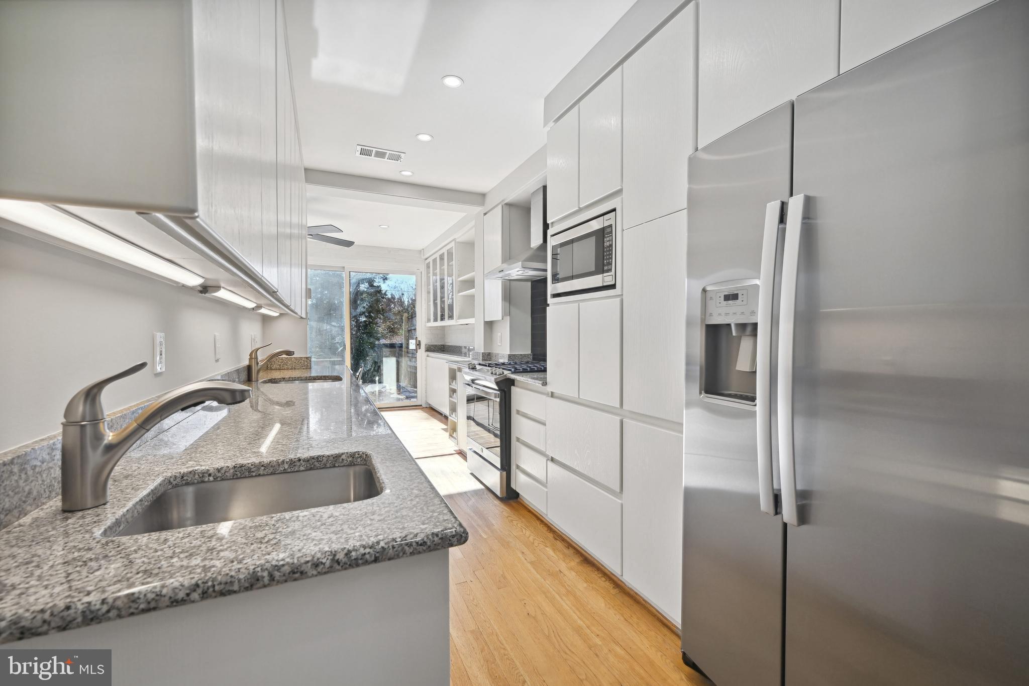3216 Klingle Road Northwest Washington, DC 20008 - Photo 9 of 31 Kitchen