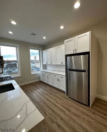 $2,350 | 118 East Broad Street, Unit 3, Westfield, NJ 07090