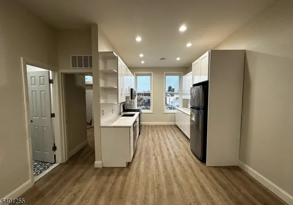 $2,350 | 118 East Broad Street, Unit 3, Westfield, NJ 07090