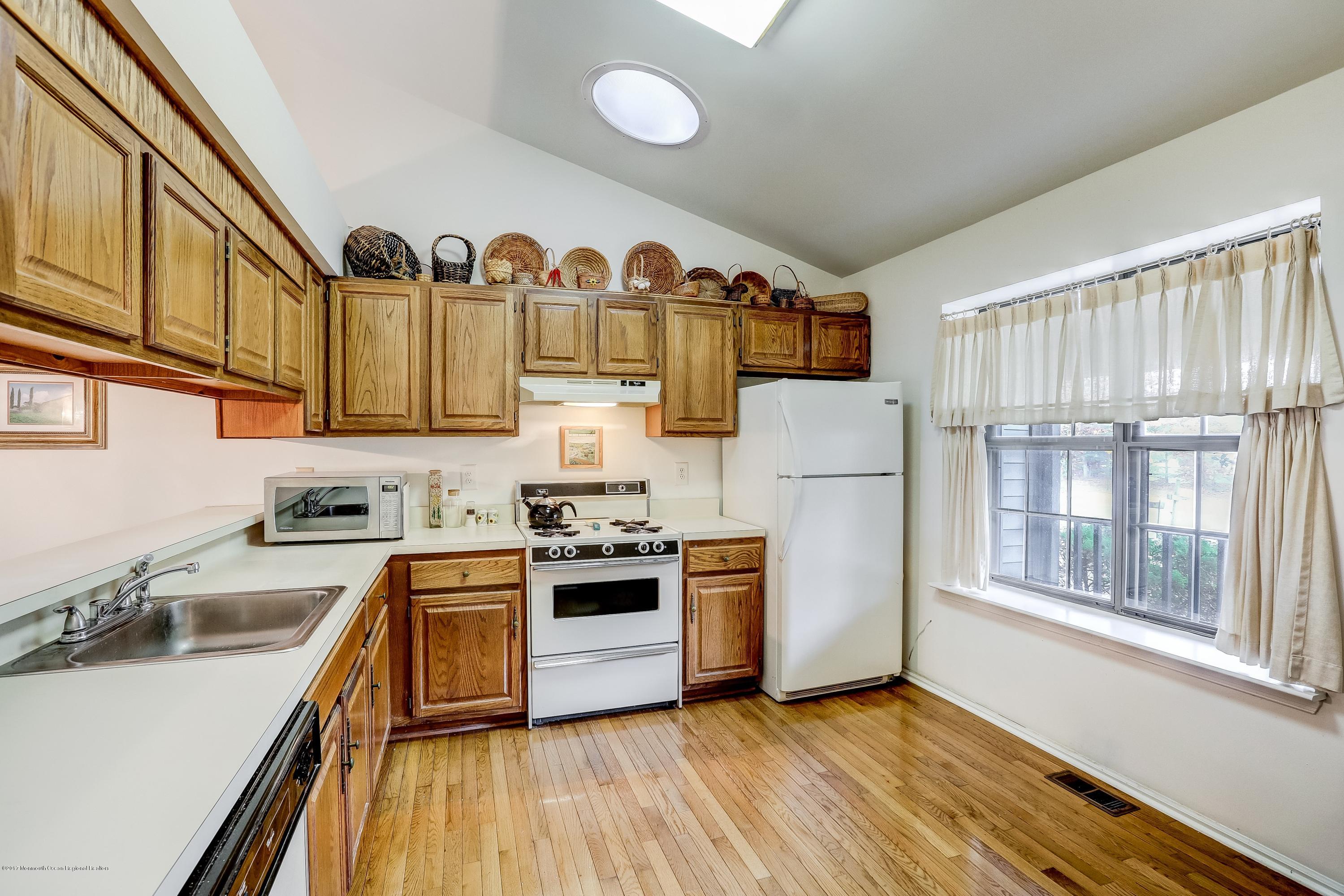 96 Jennings Road Manahawkin, NJ 08050 - Photo 3 of 34 003_Kitchen
