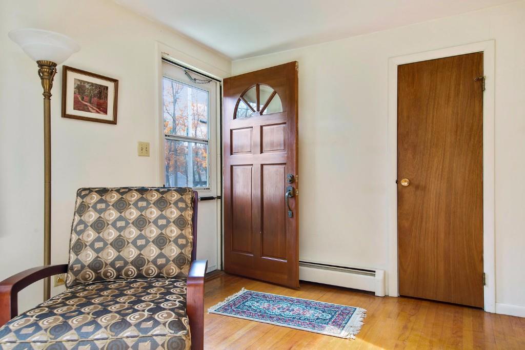 9 Thrasher Road Cape Elizabeth, ME 04107 - Photo 4 of 31 Front Entrance