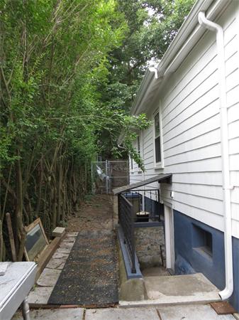 21 Circuit Road Medford, MA 02155 - Photo 5 of 26 Gallery Image 5