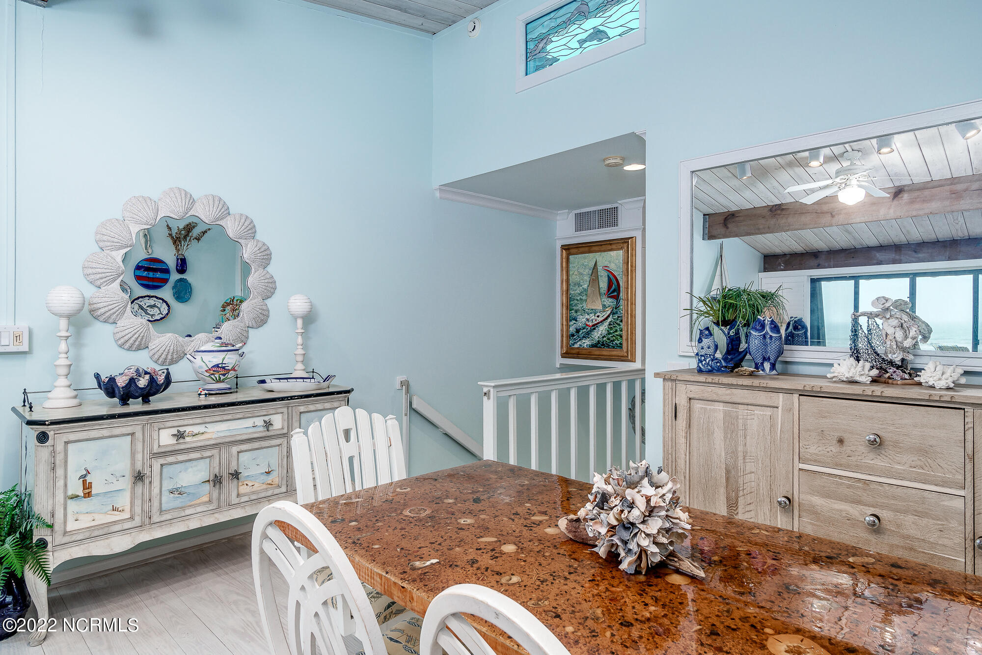 131 Salter Path Road, Unit 1 CORAL BAY WEST Atlantic Beach, NC 28512 - Photo 14 of 77 Dining space