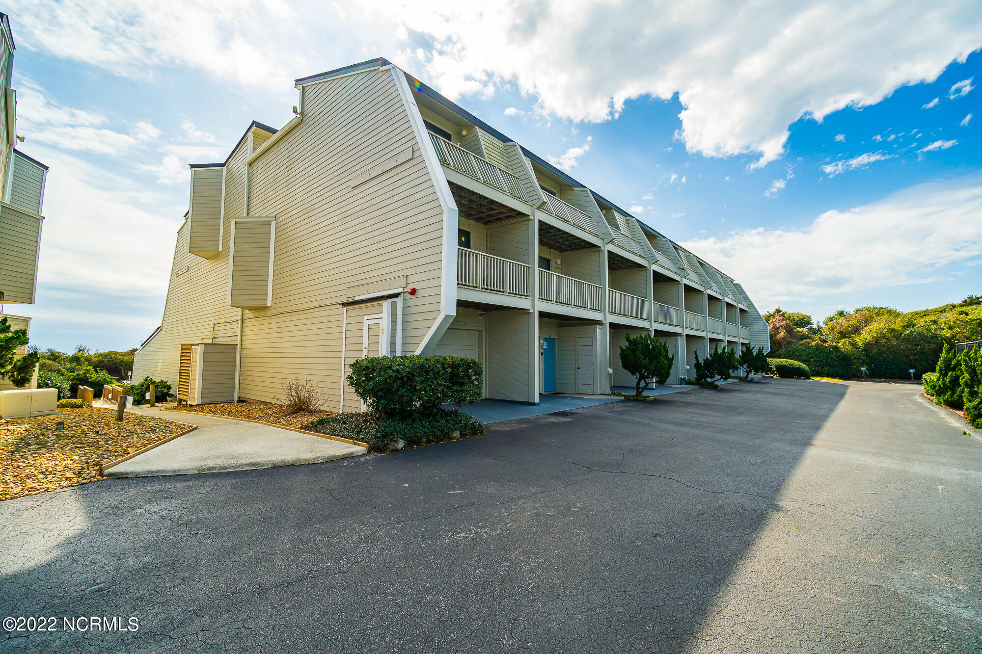 131 Salter Path Road, Unit 1 CORAL BAY WEST Atlantic Beach, NC 28512 - Photo 46 of 77 Oceanfront condo in Pine Knoll Shores