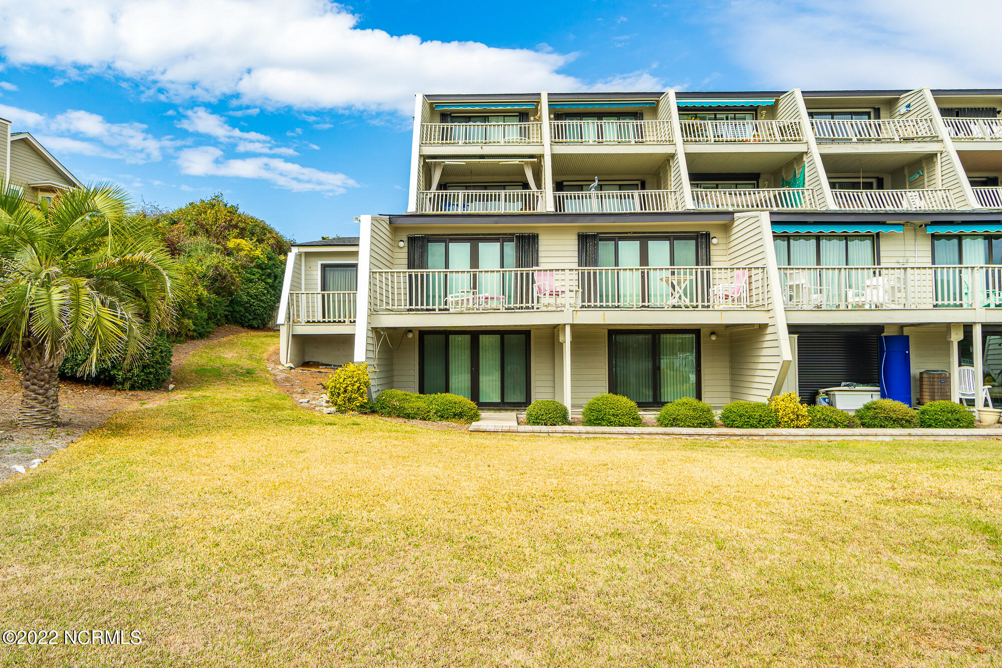 131 Salter Path Road, Unit 1 CORAL BAY WEST Atlantic Beach, NC 28512 - Photo 47 of 77 Back of unit