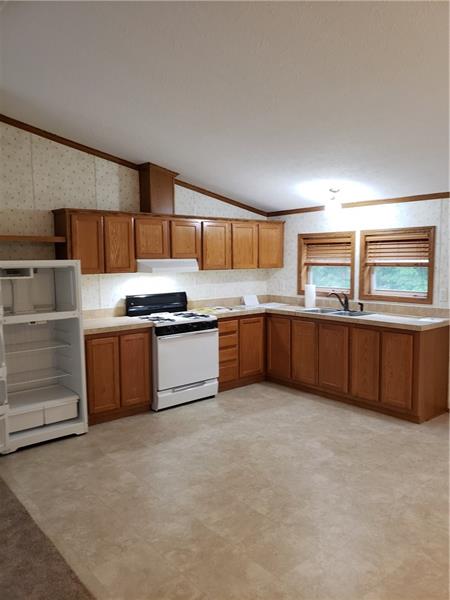 902 Chicora Road Chicora, PA 16025 - Photo 13 of 15 Gallery Image 13