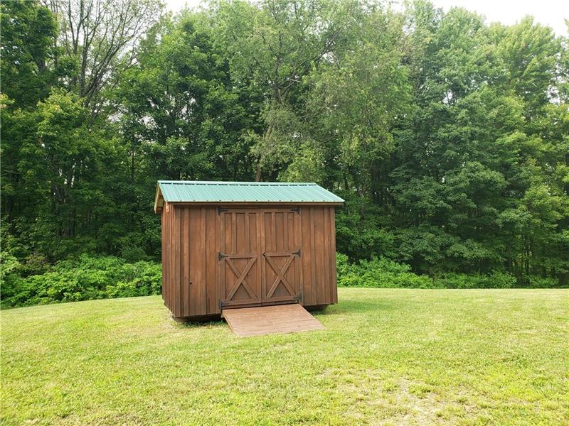 902 Chicora Road Chicora, PA 16025 - Photo 4 of 15 Gallery Image 4