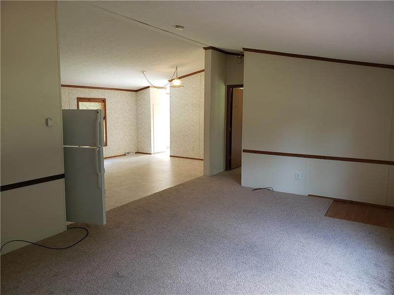 902 Chicora Road Chicora, PA 16025 - Photo 5 of 15 Gallery Image 5
