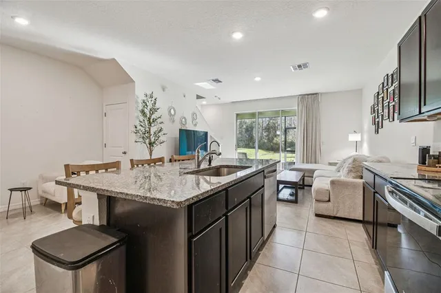 $2,050 | 11070 Crescent Deer Drive, Land O Lakes, FL 34638