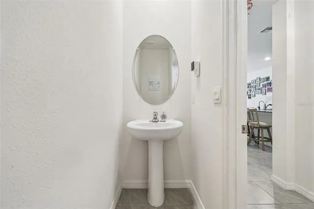 $2,050 | 11070 Crescent Deer Drive, Land O Lakes, FL 34638