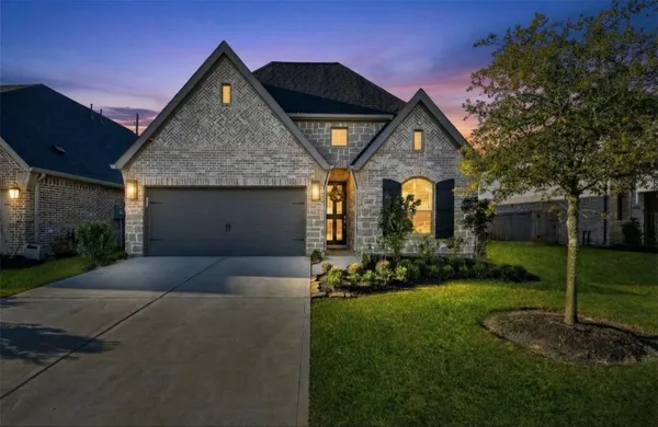 $2,695 | 31443 Splitting Willow Lane, Fulshear, TX 77441