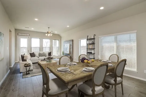 $2,695 | 31443 Splitting Willow Lane, Fulshear, TX 77441