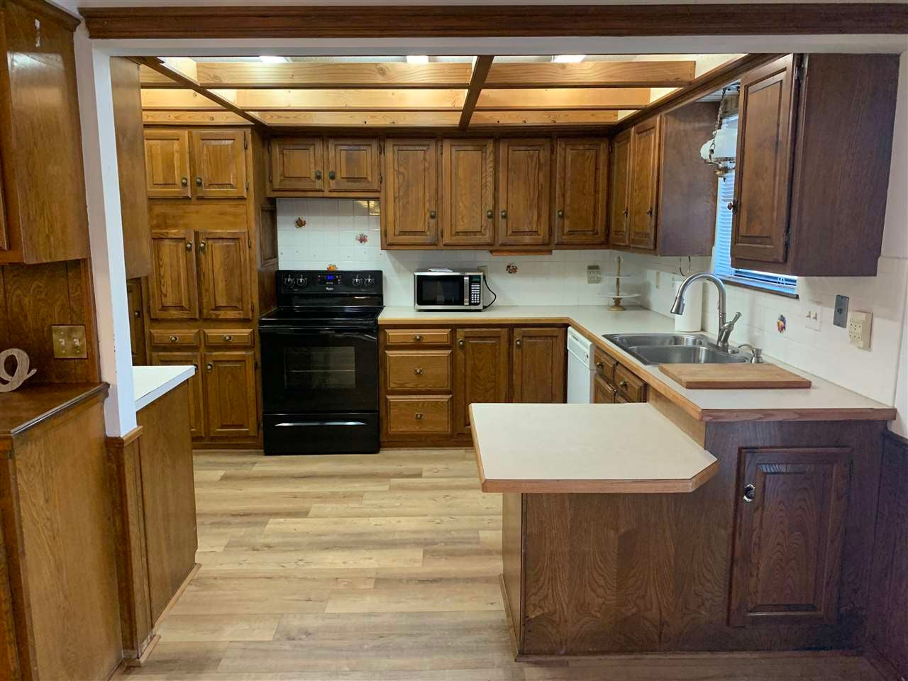 1918 Ridgecrest Perry, OK 73077 - Photo 10 of 26 Gallery Image 10