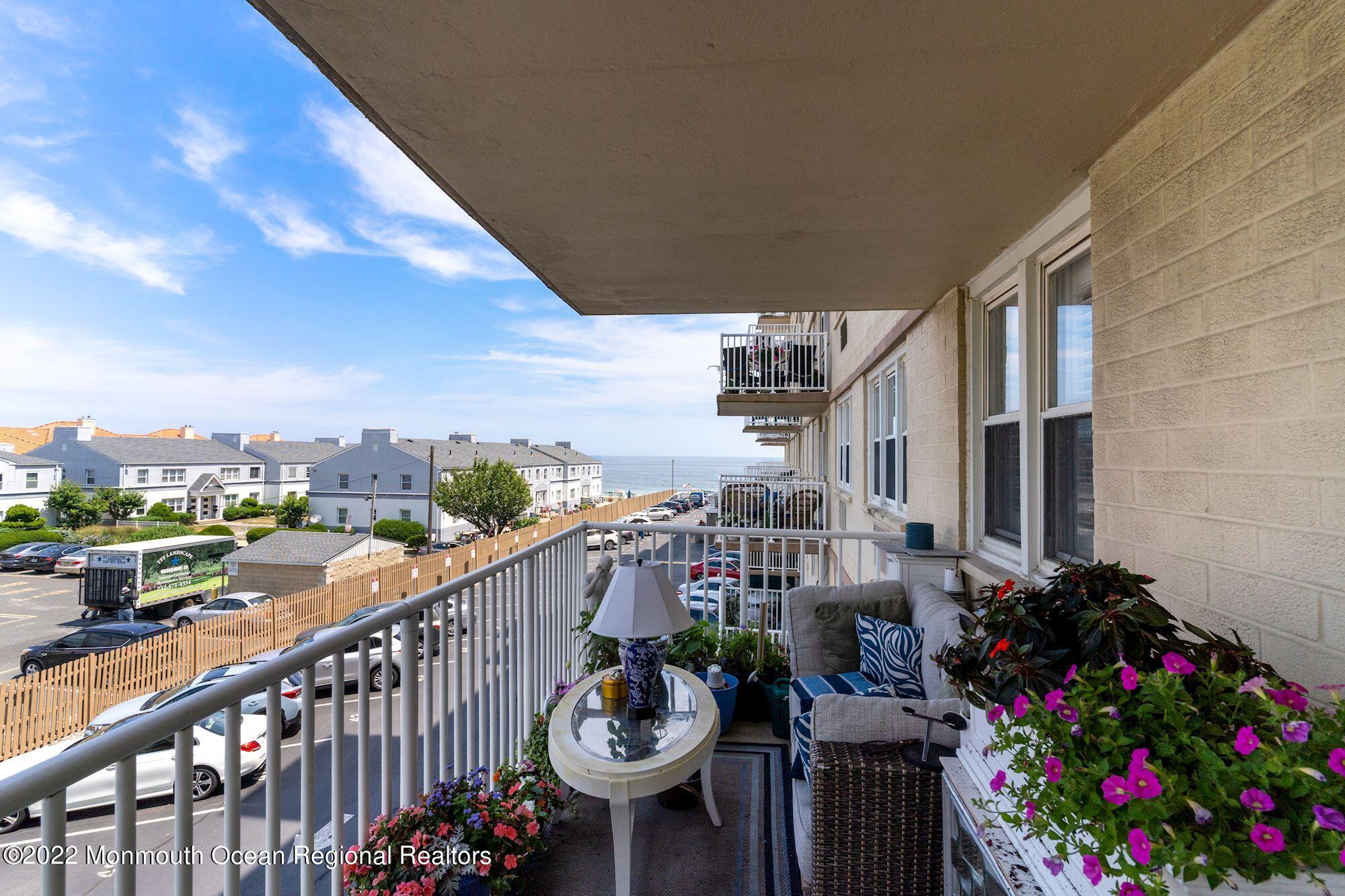 005_675_OCEAN_AVE_3L_390065_730331