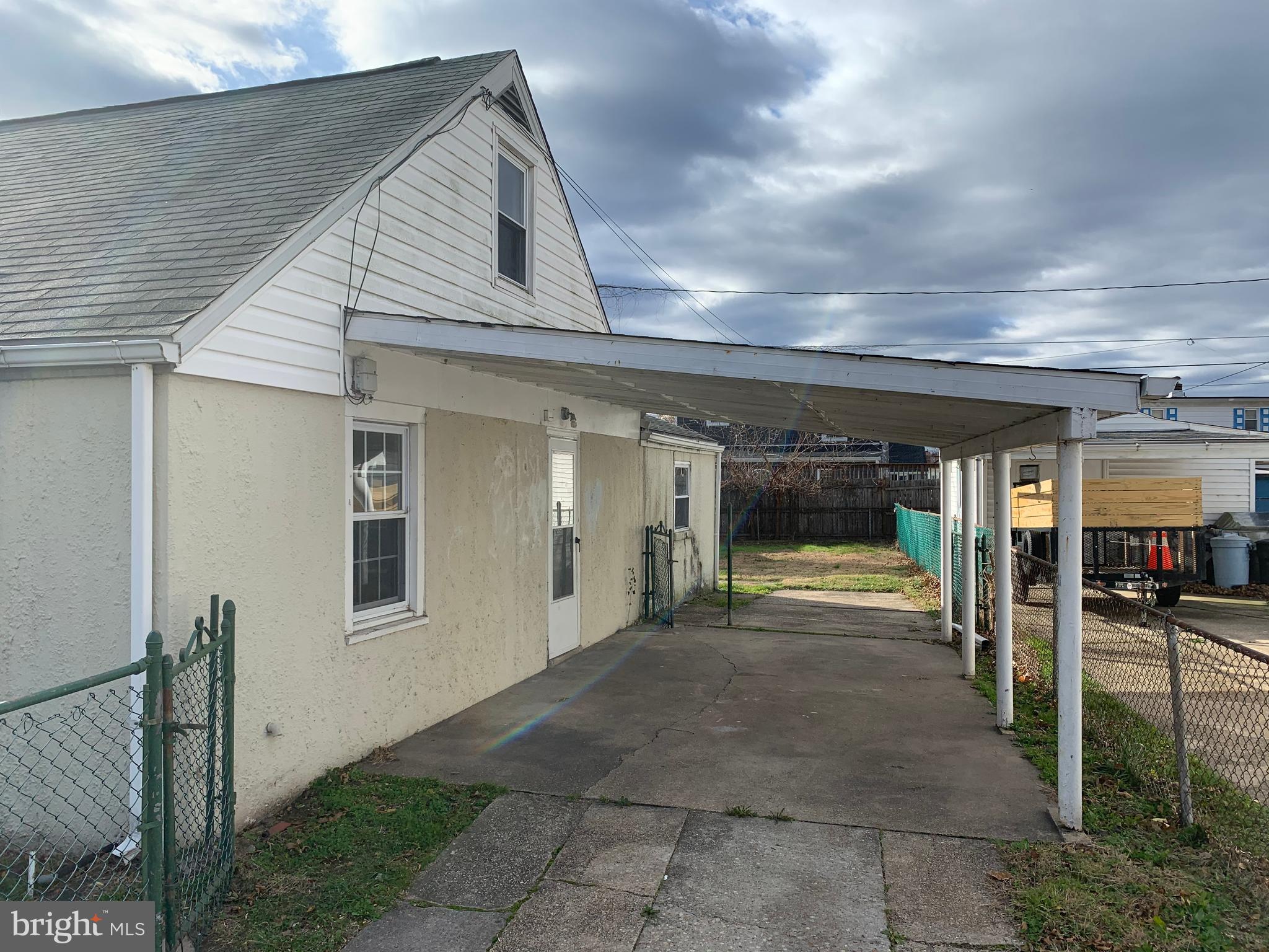 7736 Fairgreen Road Baltimore, MD 21222 - Photo 3 of 21