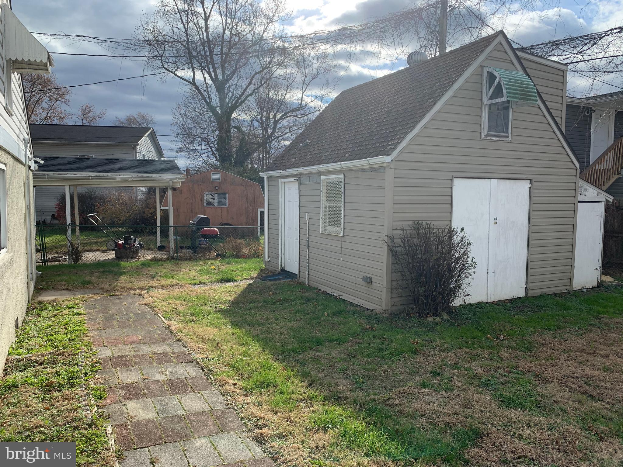 7736 Fairgreen Road Baltimore, MD 21222 - Photo 5 of 21