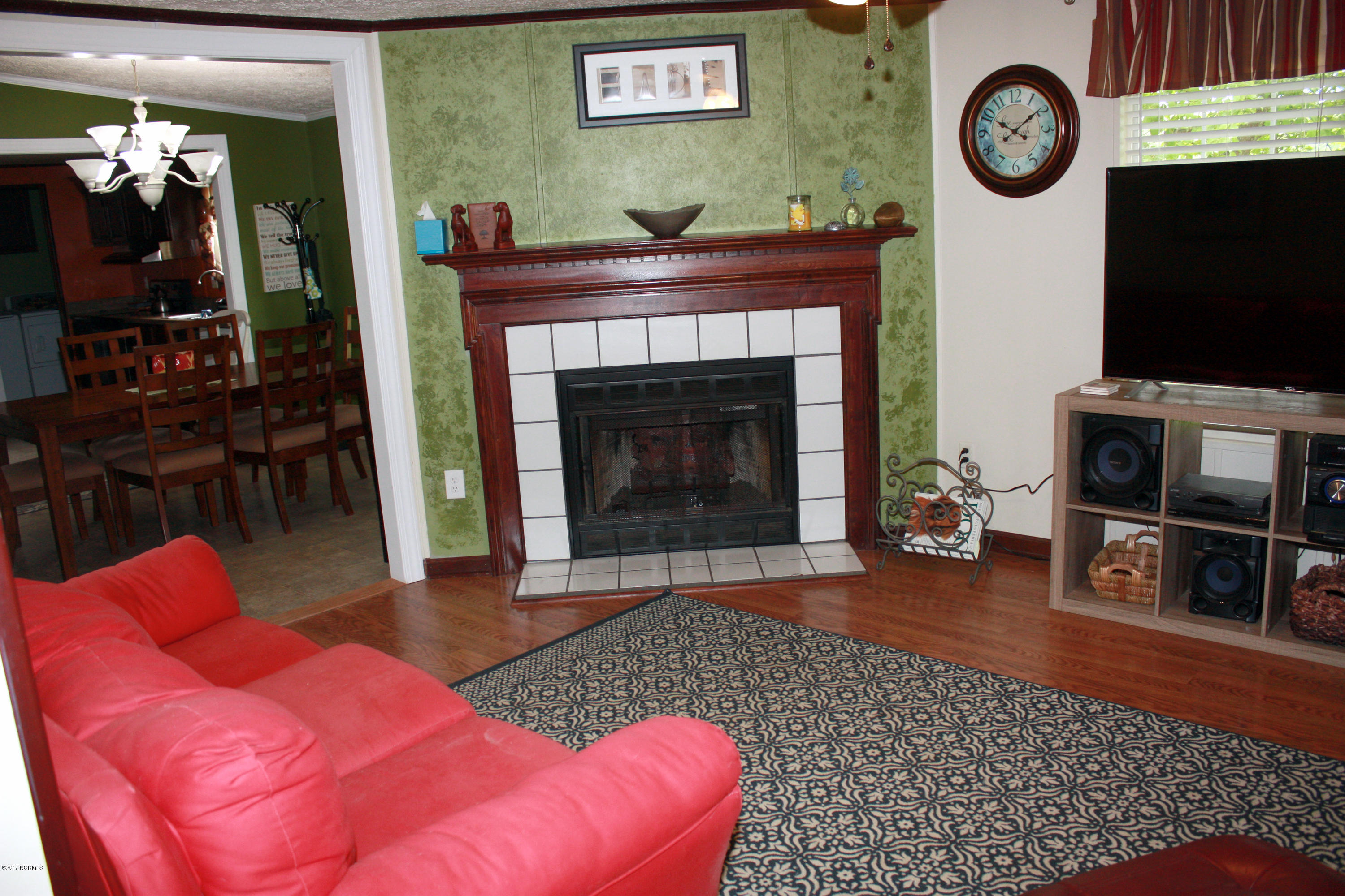 4682 Toddy Road Farmville, NC 27828 - Photo 13 of 28 Family Room View 2
