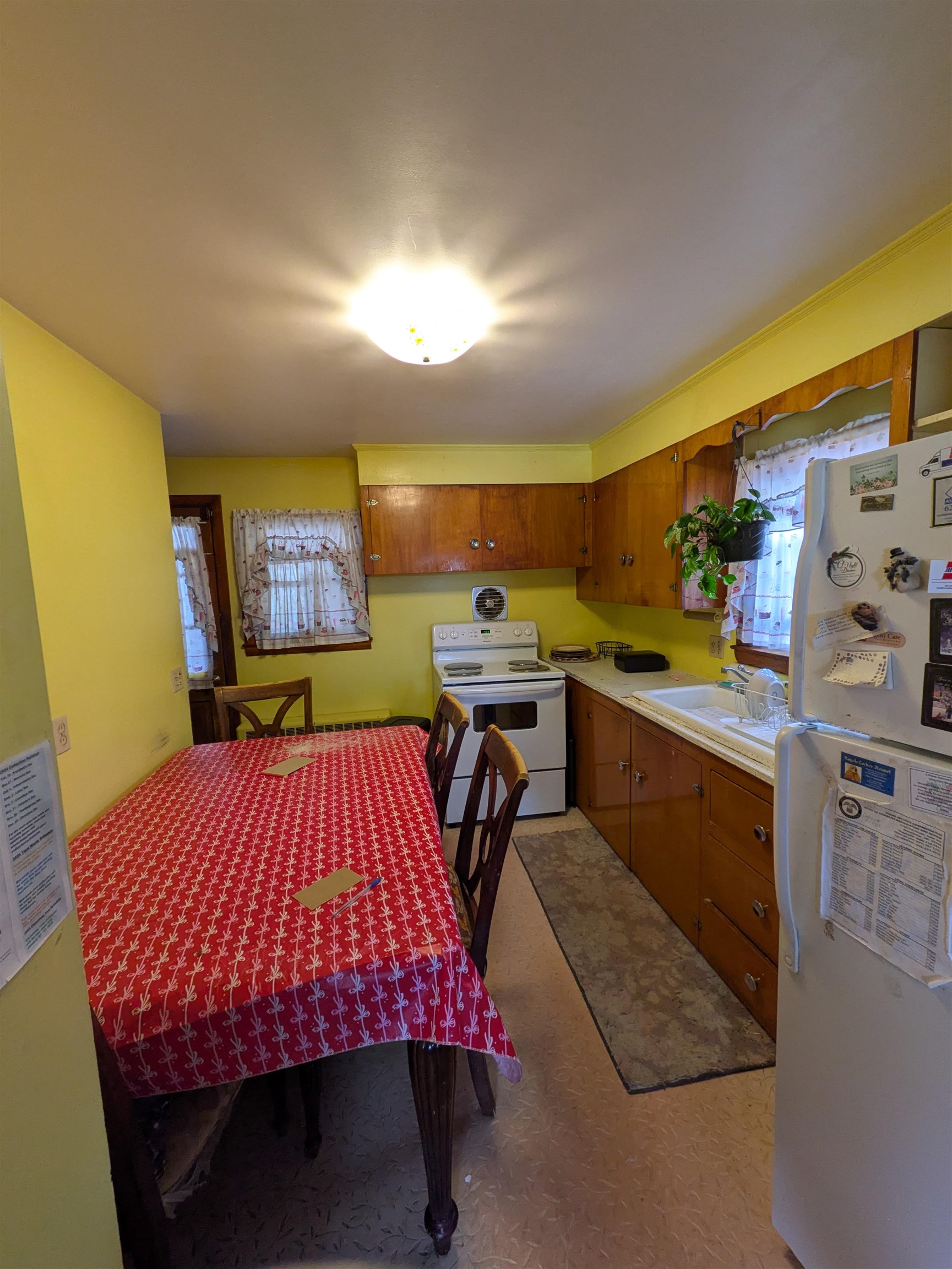 185 Cameron Street Manchester, NH 03103 - Photo 3 of 29 Gallery Image 3