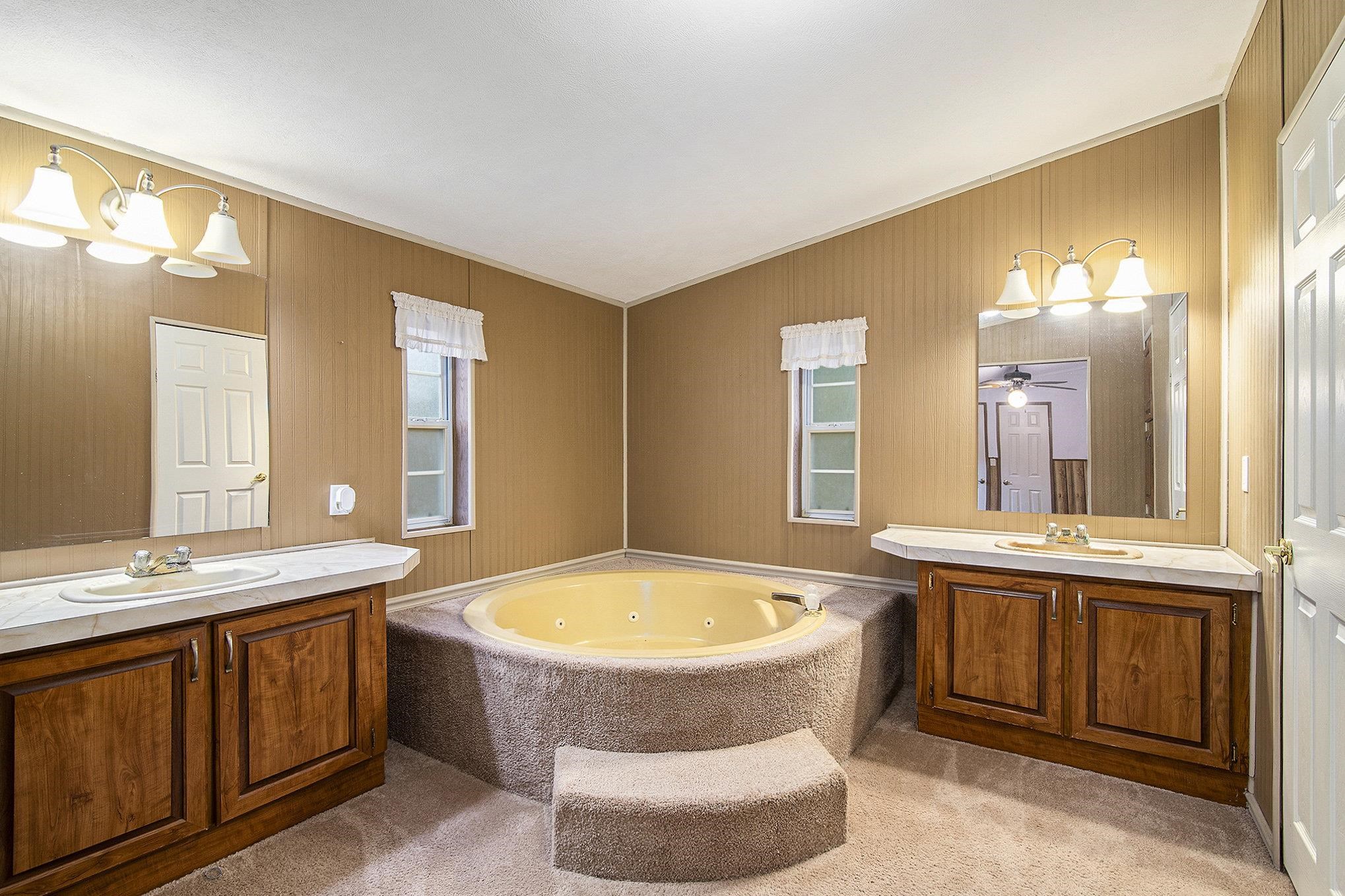 359 Highview Road Traverse City, MI 49696 - Photo 17 of 27