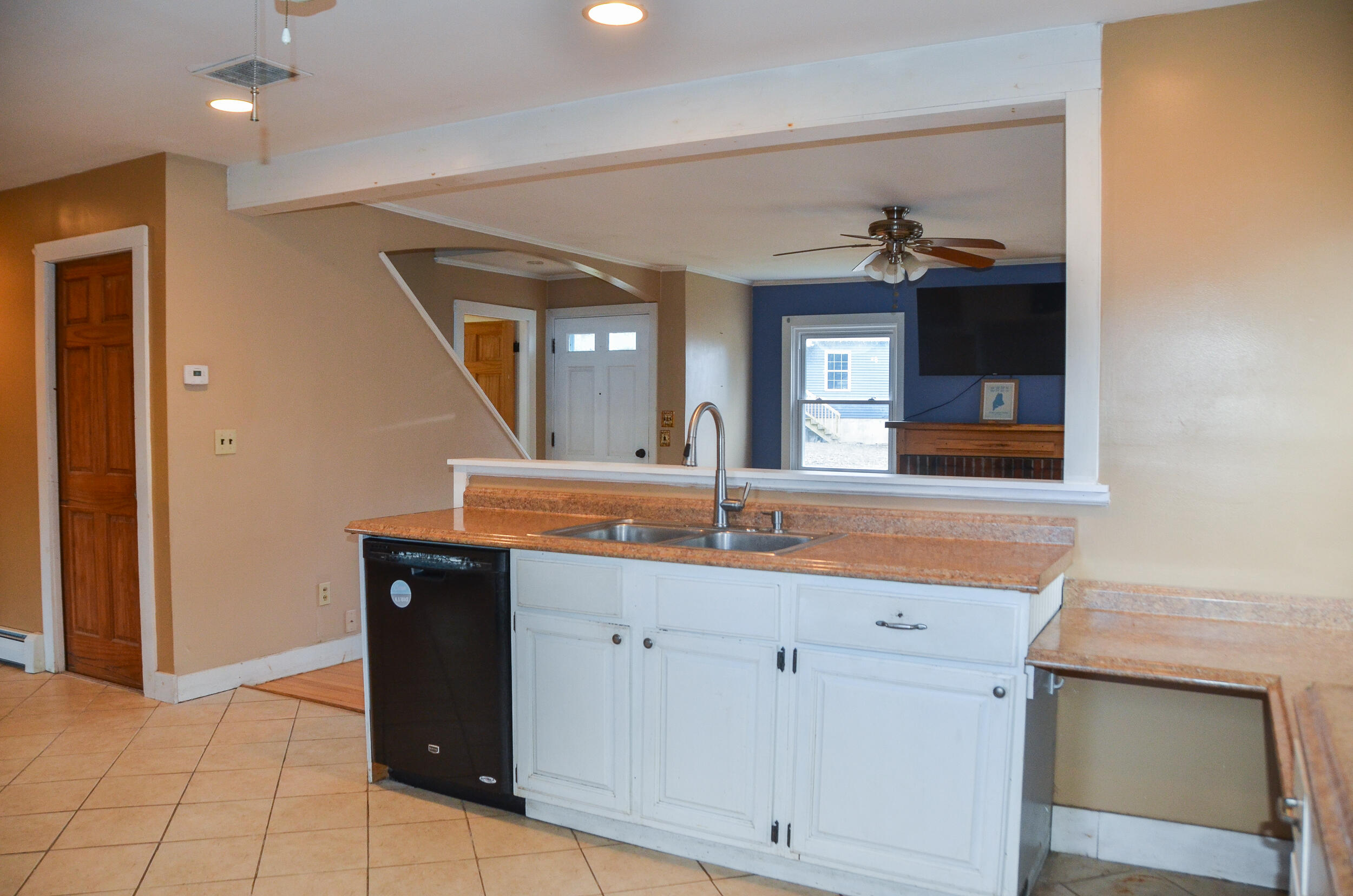 45 Elm Avenue Augusta, ME 04330 - Photo 12 of 60 0012-45 Elm AVe AugustaDSC_0080