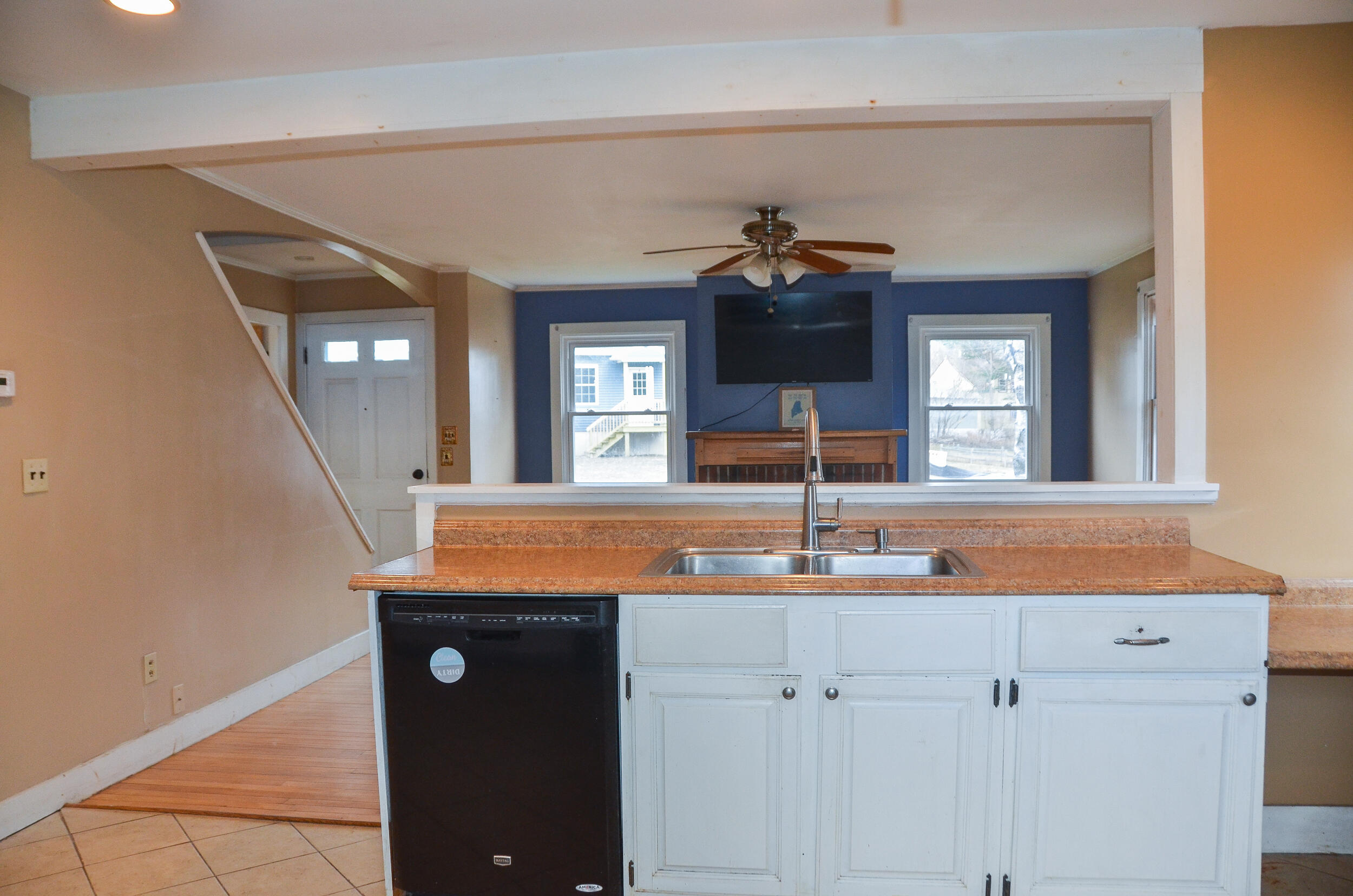 45 Elm Avenue Augusta, ME 04330 - Photo 14 of 60 0014-45 Elm AVe AugustaDSC_0084