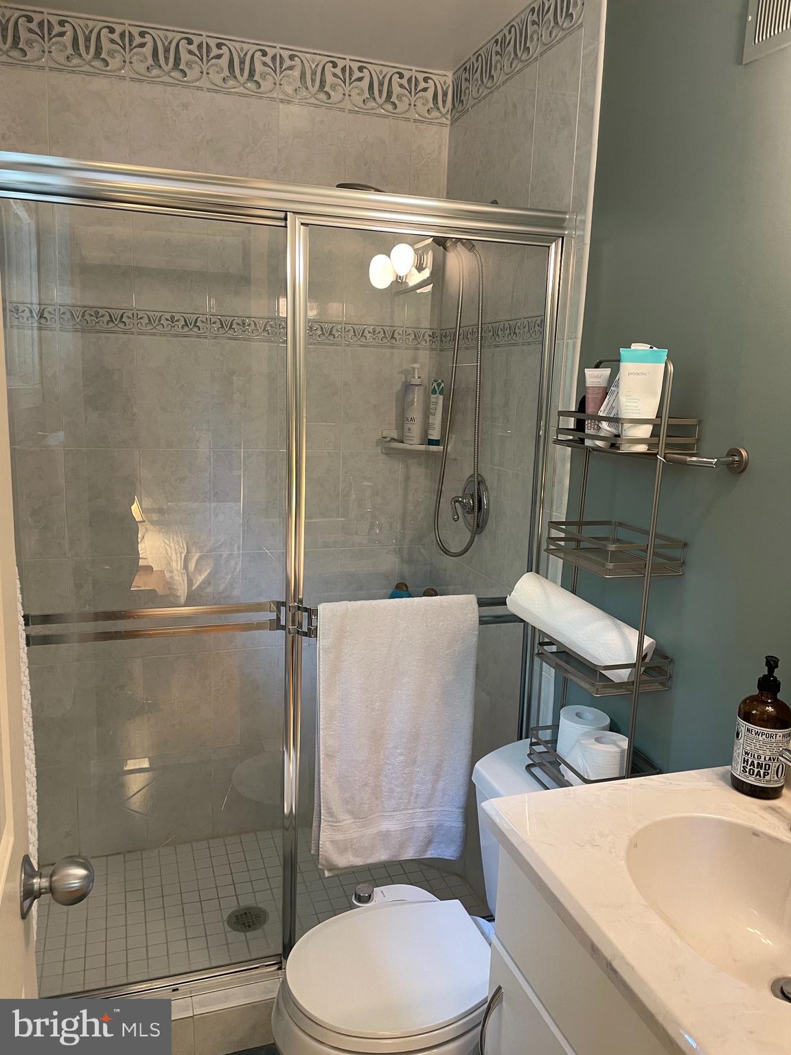 9118 Friars Road Bethesda, MD 20817 - Photo 17 of 34