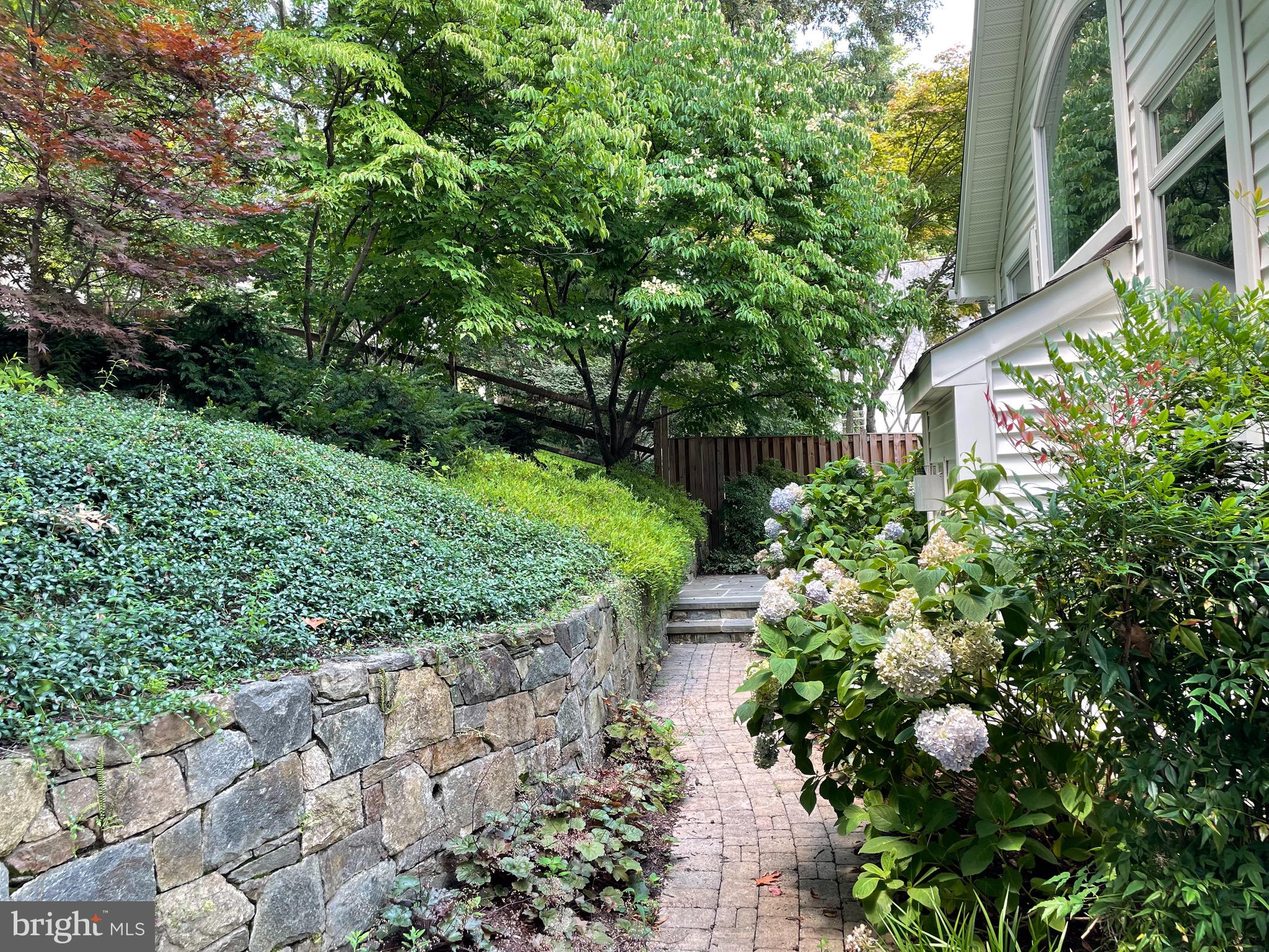 9118 Friars Road Bethesda, MD 20817 - Photo 28 of 34