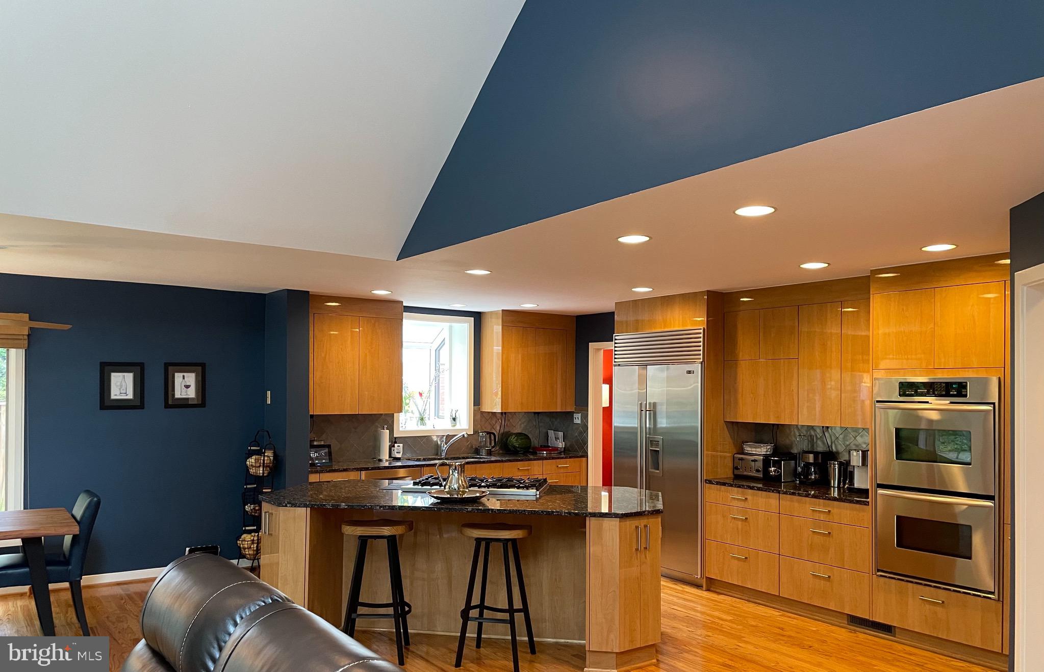 9118 Friars Road Bethesda, MD 20817 - Photo 10 of 34