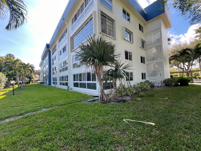 $2,850 | 3401 Spanish Trail, Unit 148, Delray Beach, FL 33483