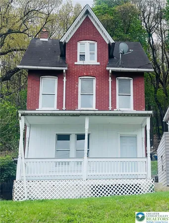 $215,000 | 963 Wyandotte Street, Bethlehem, PA 18015