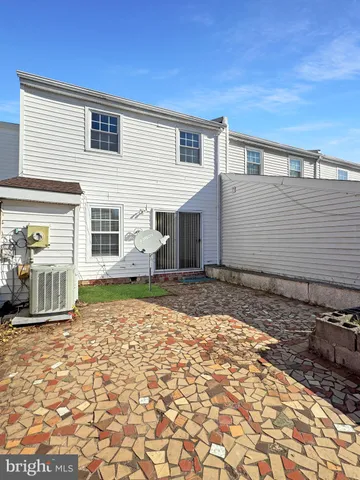 $1,980 | 3773 Port Hope Point, Triangle, VA 22172