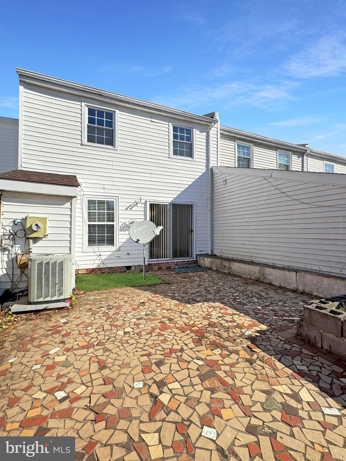3773 Port Hope Point Triangle, VA 22172 - Photo 15 of 15 a front view of a house