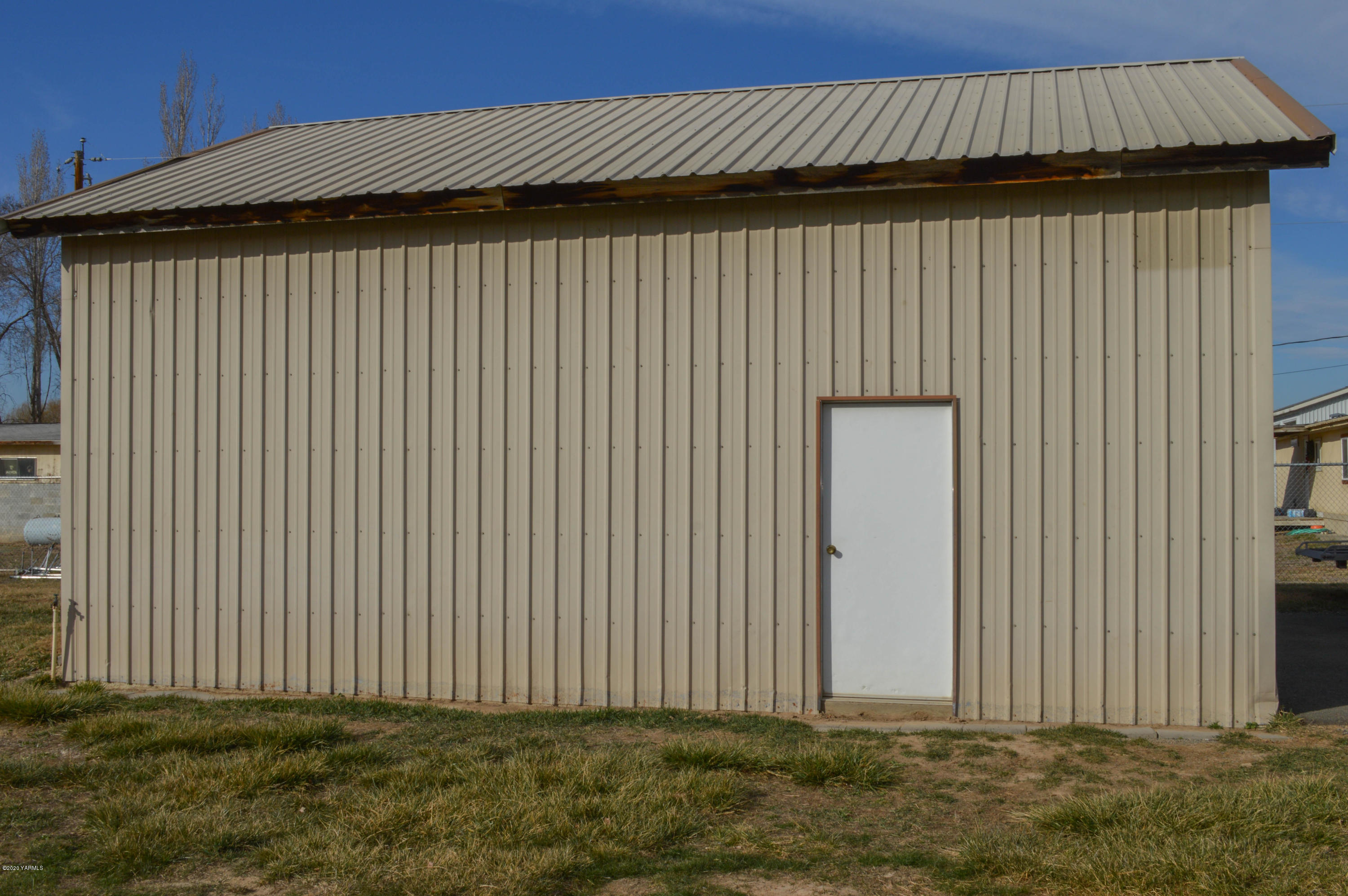 4915 Gamache Road Moxee, WA 98936 - Photo 4 of 6
