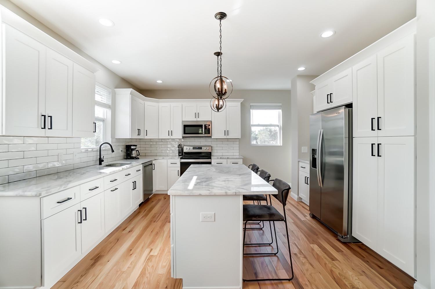4545 Ruebel Place Cincinnati, OH 45211 - Photo 3 of 44 Gallery Image 3