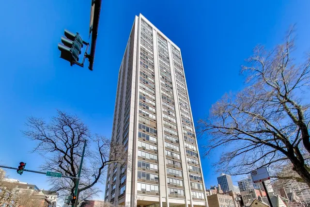 $2,350 | 70 West Burton Place, Unit 1508, Chicago, IL 60610