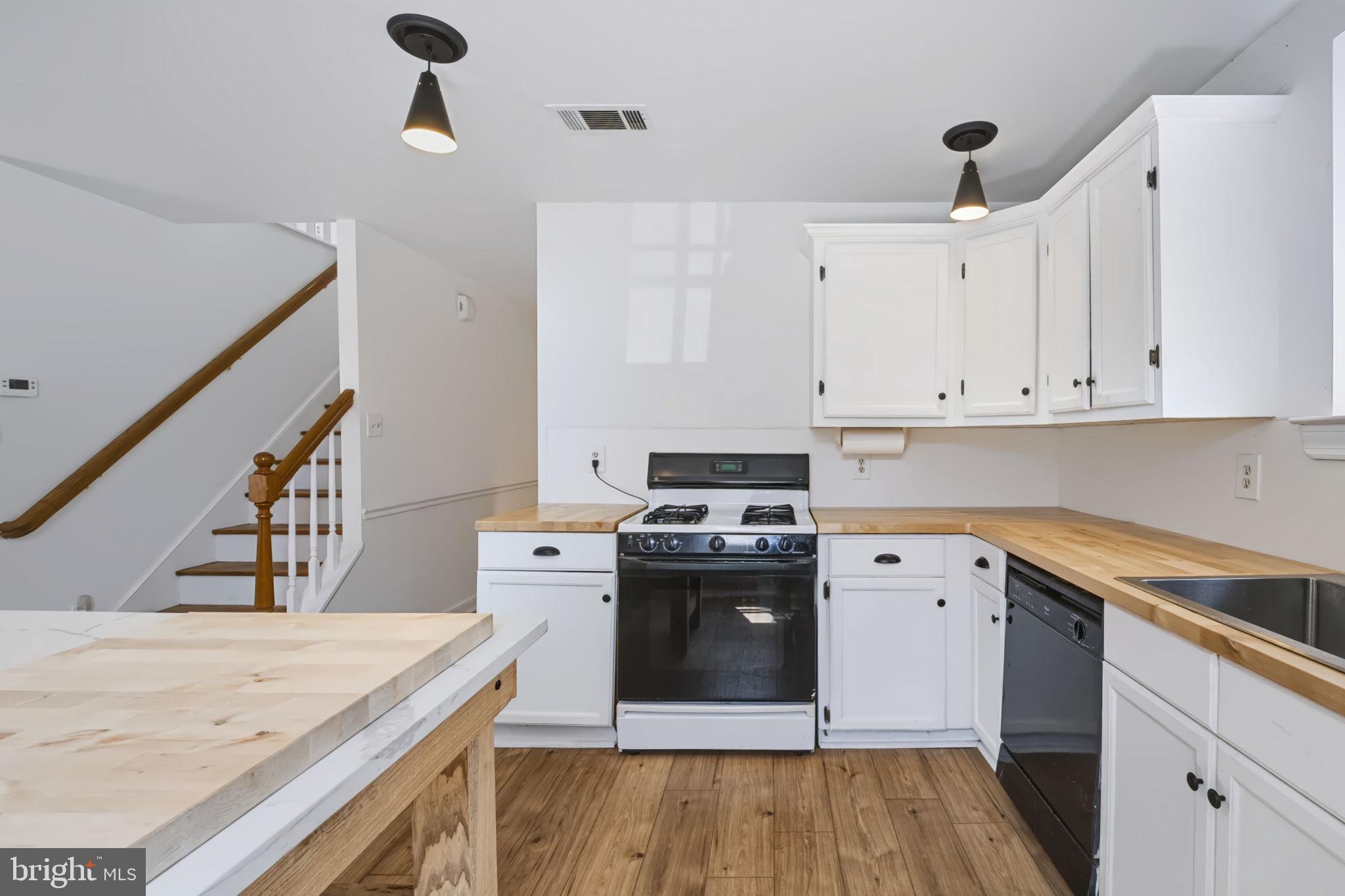 2129 R Spring Street West Lawn, PA 19609 - Photo 12 of 39 Gallery Image 12