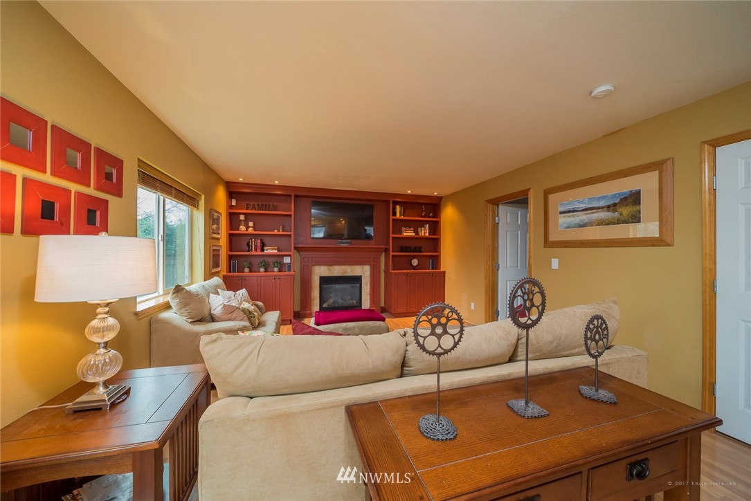 4217 154th Place Southeast Bothell, WA 98012 - Photo 12 of 25