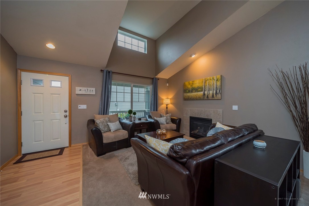 4217 154th Place Southeast Bothell, WA 98012 - Photo 3 of 25